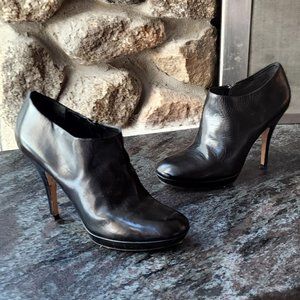 Via Spiga Black Leather Platform Booties Size 8M